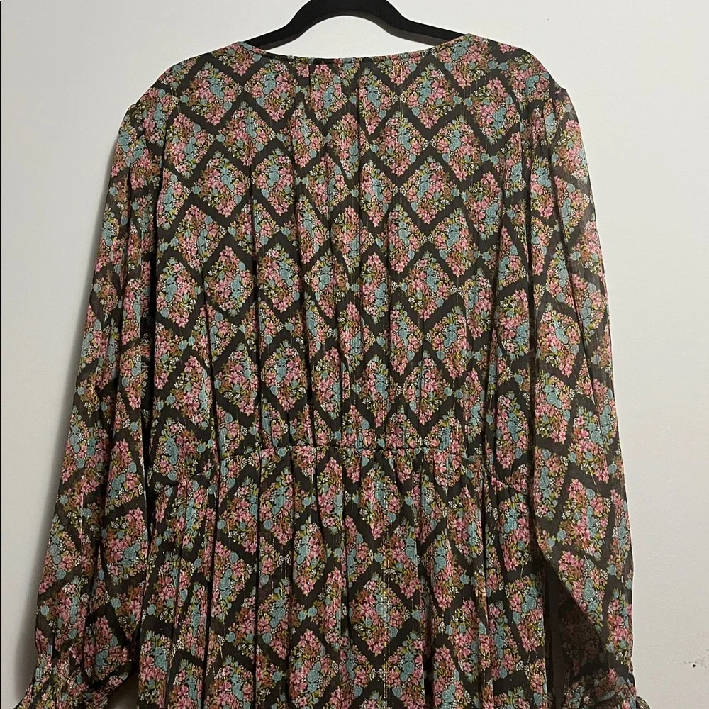 Absolutely gorgeous Floral Lauren Conrad Dress wrap 3X - Picture 7 of 10